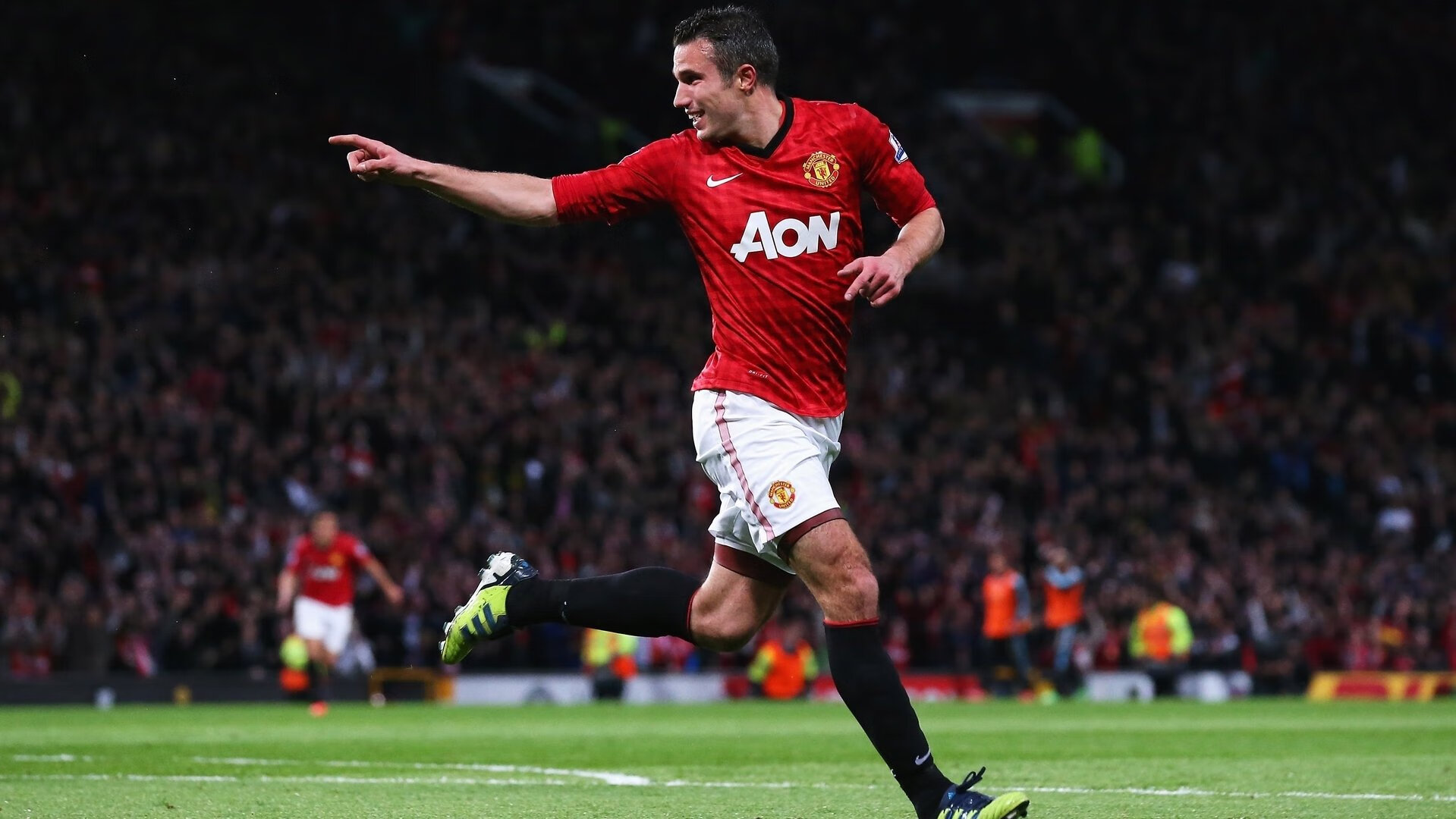 双城记,墨西哥的末节魔法与本泽马的英超接管时刻